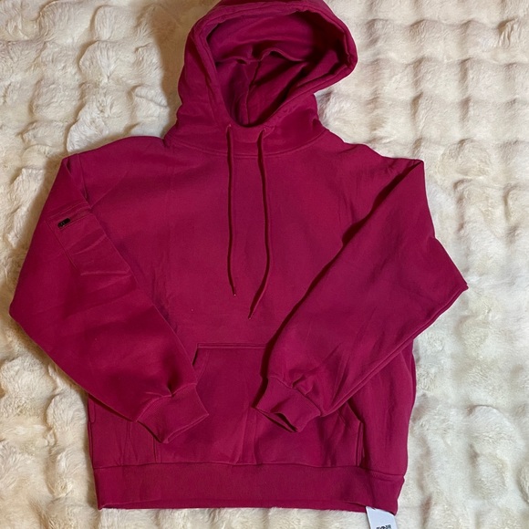 NWT Attraco Women's Berry Travel Pullover Hoodie with built in eye mask - Picture 2 of 10